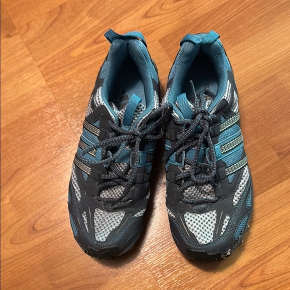 Adidas Blue and Gray Athletic Shoes 7.5 - Picture 1 of 4